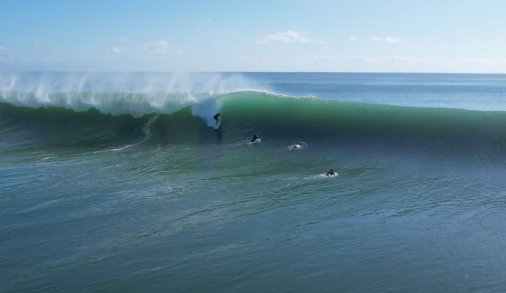 August surfing Bukit