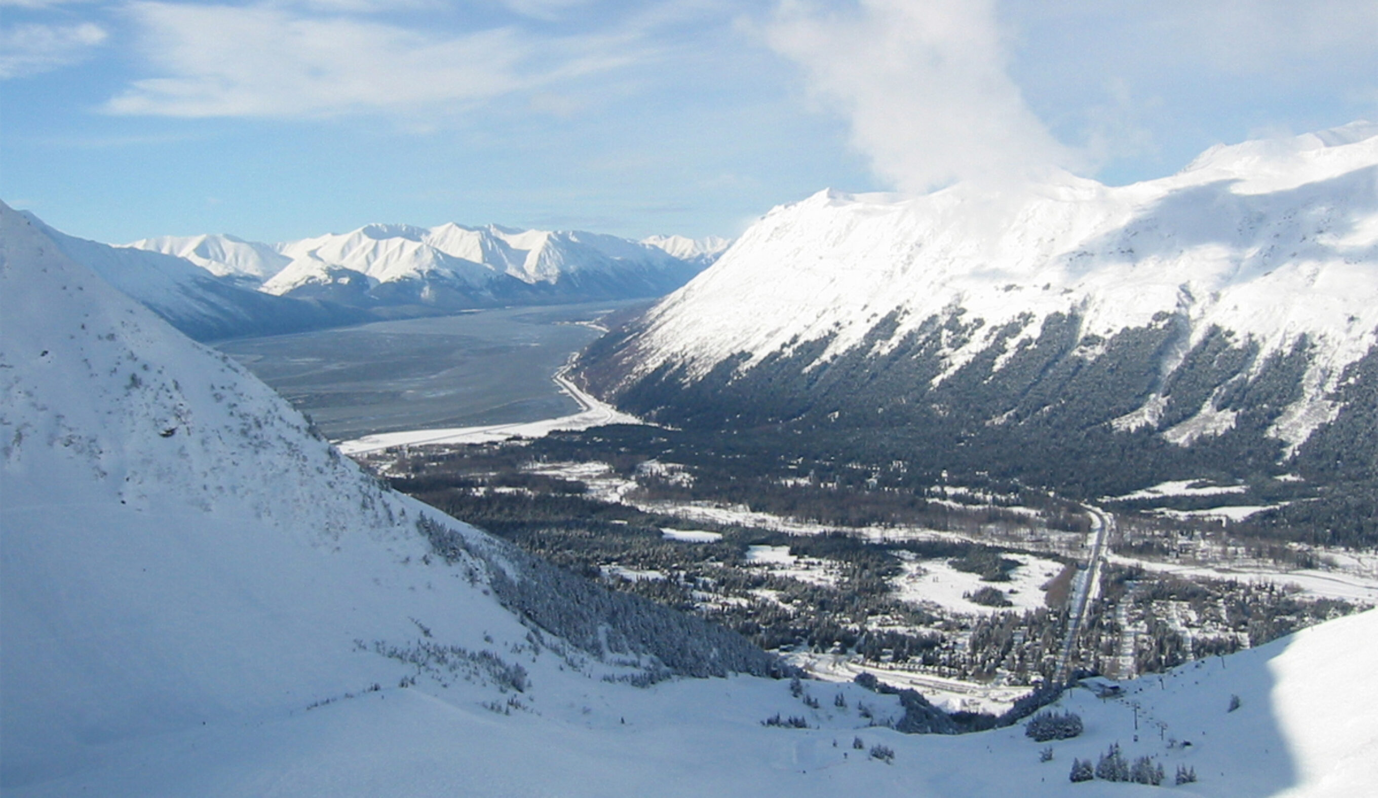 Girdwood, Alaska, where the avalanche took place. Photo: Nathan Searles // Wikimedia