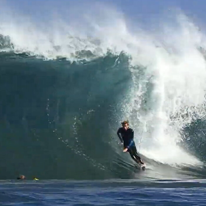 matt bromley wiping out on a barreling wave
