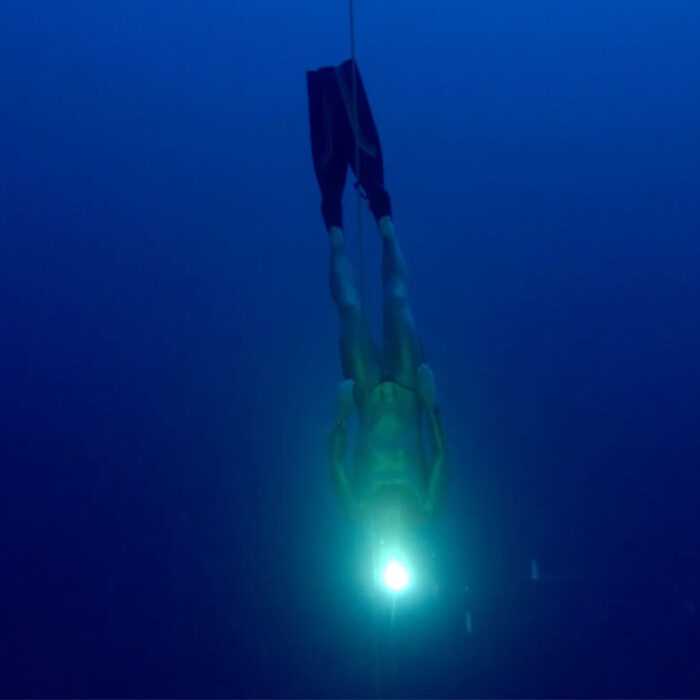 Alexey Molchanov diving to 413 feet