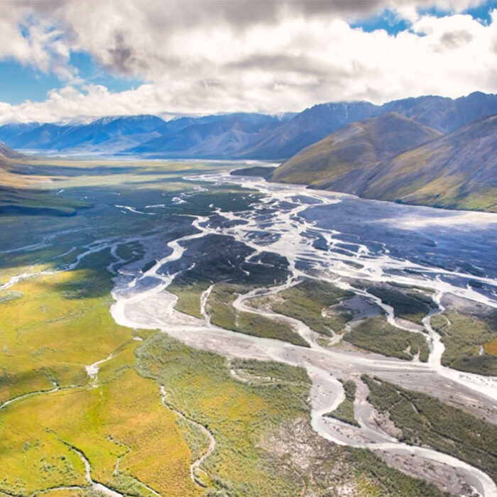 Trump opens alaska's Arctic national wildlife refuge from the air
