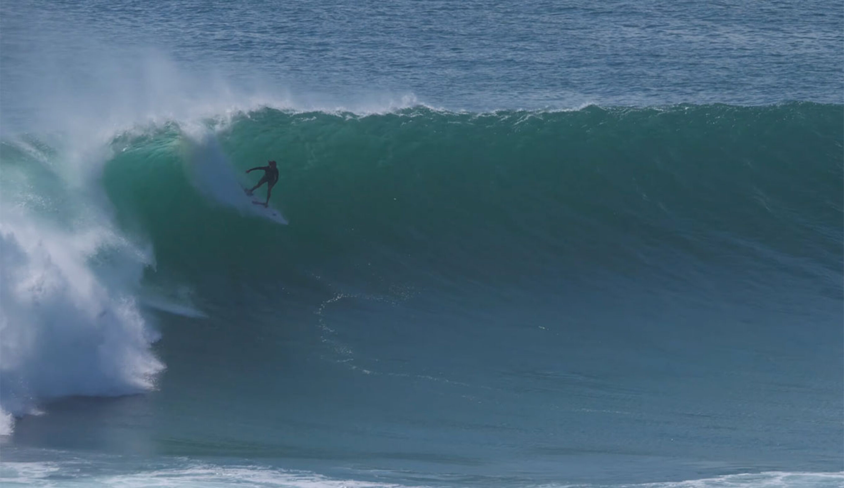 Rio Waida surfing Uluwatu on October 15th