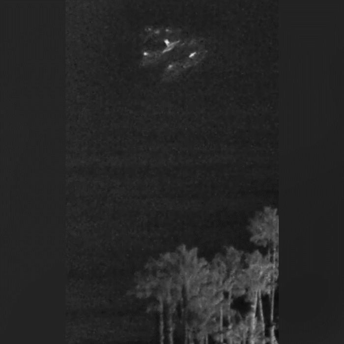 Surf cam footage of mysterious lights in Ventura