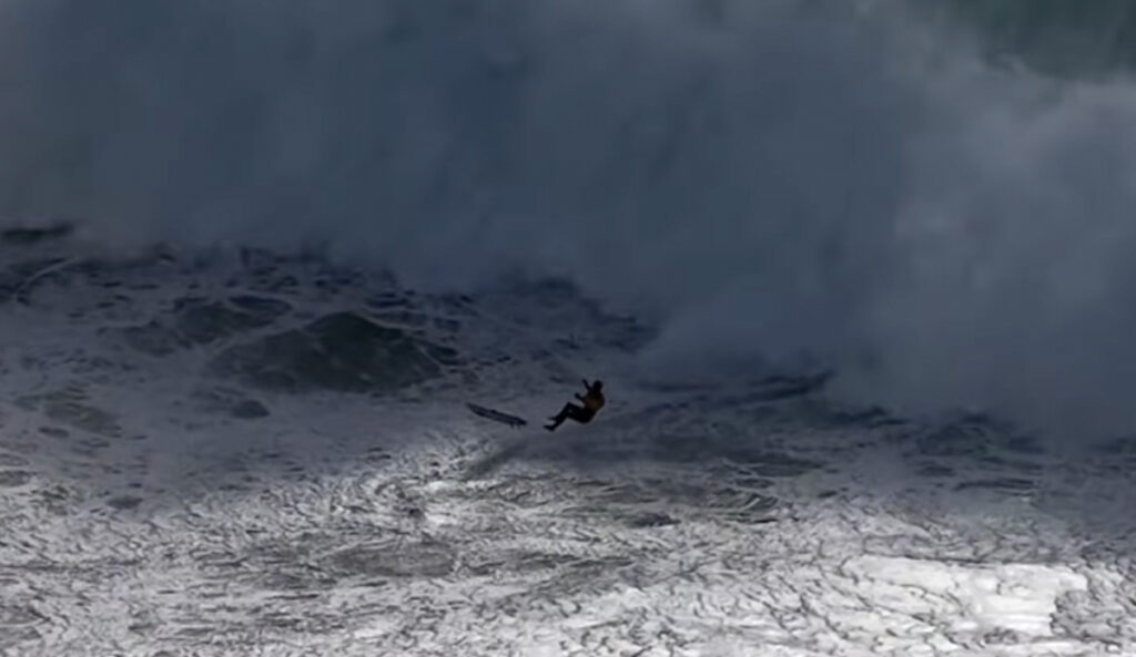 Photo: Gigantes de Nazaré // YouTube