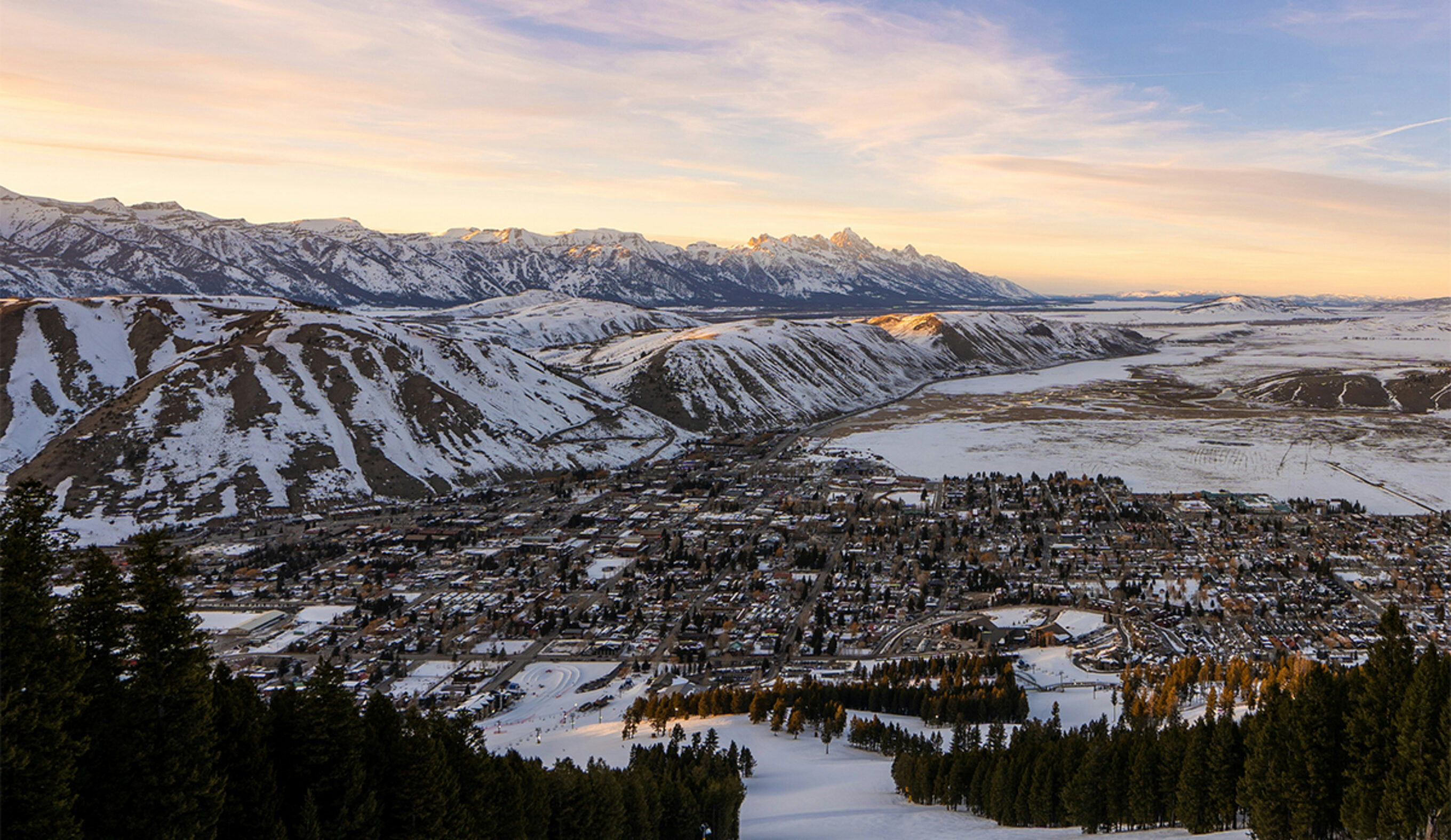 Jackson Hole was the site of a failed vote to unionize the ski patrollers. Photo: Danny Holland // Unsplash