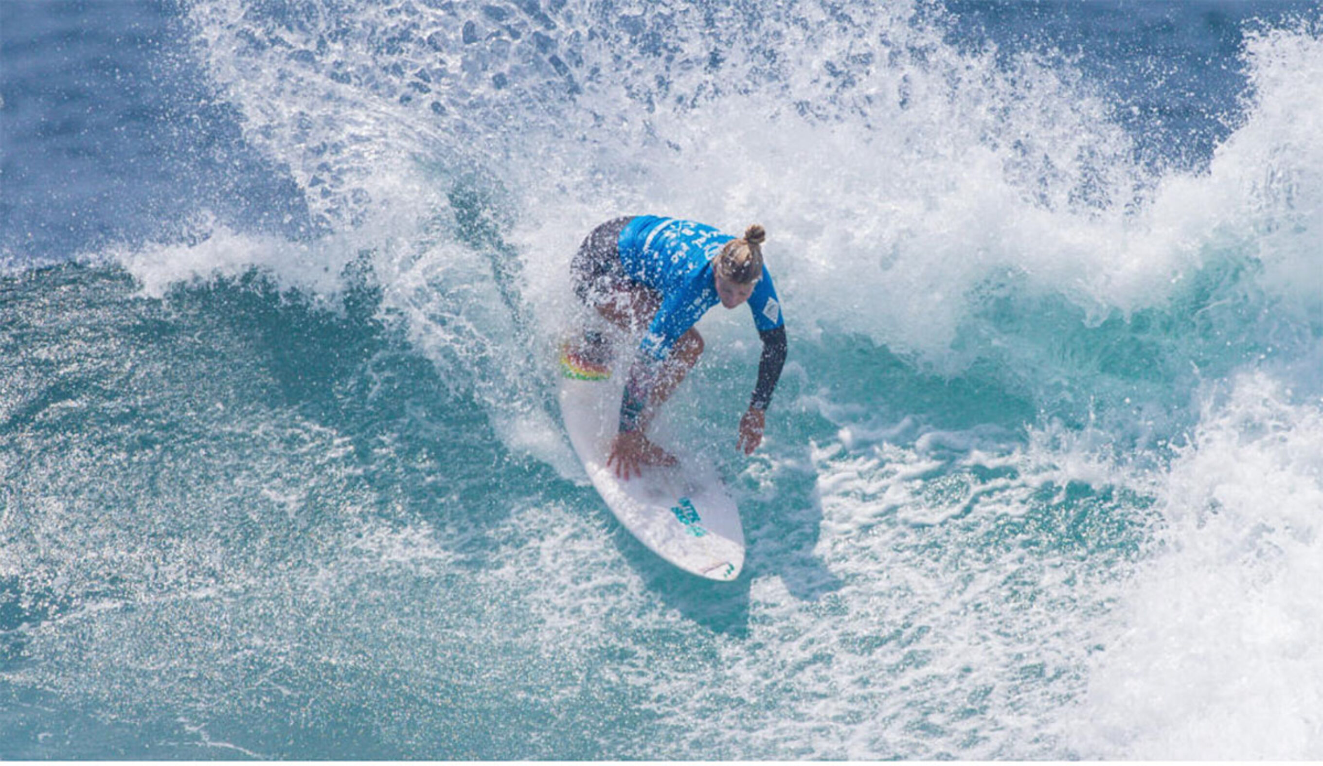 Anat Lelior surfing
