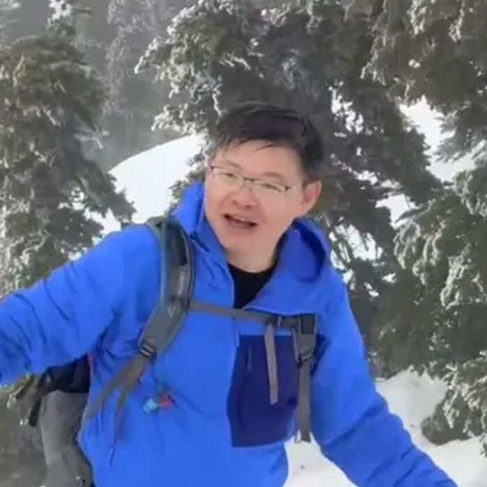 Hiker Yan Cen