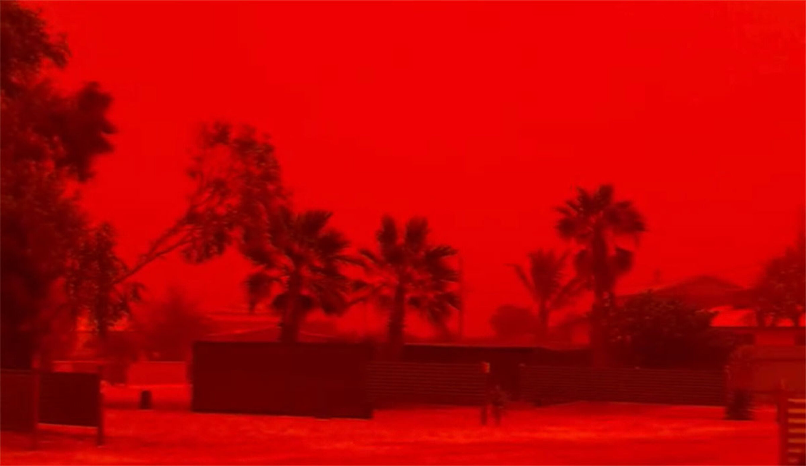 Australian sky turning red from dust