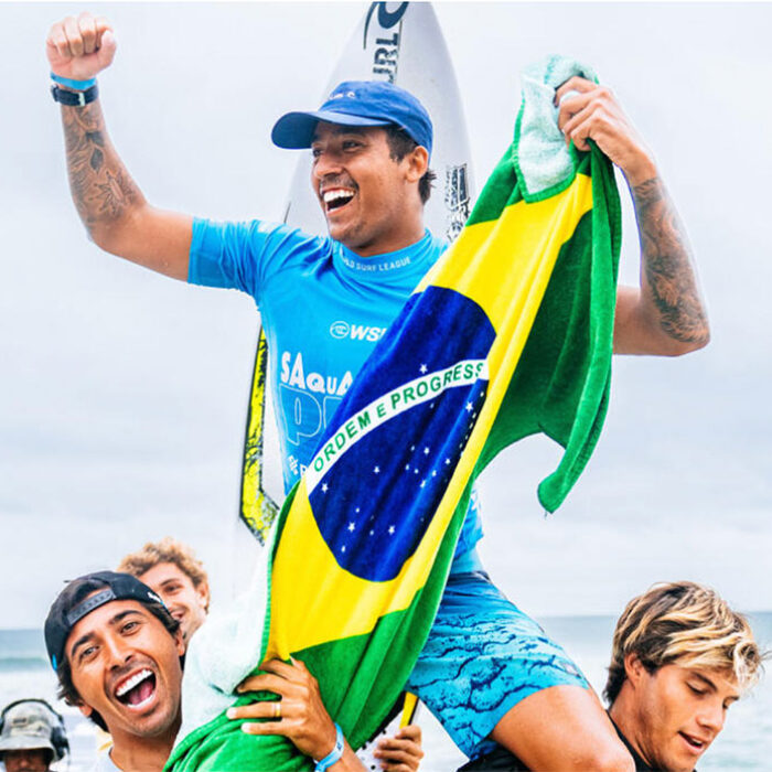 Samuel Pupo celebrating a surfing win
