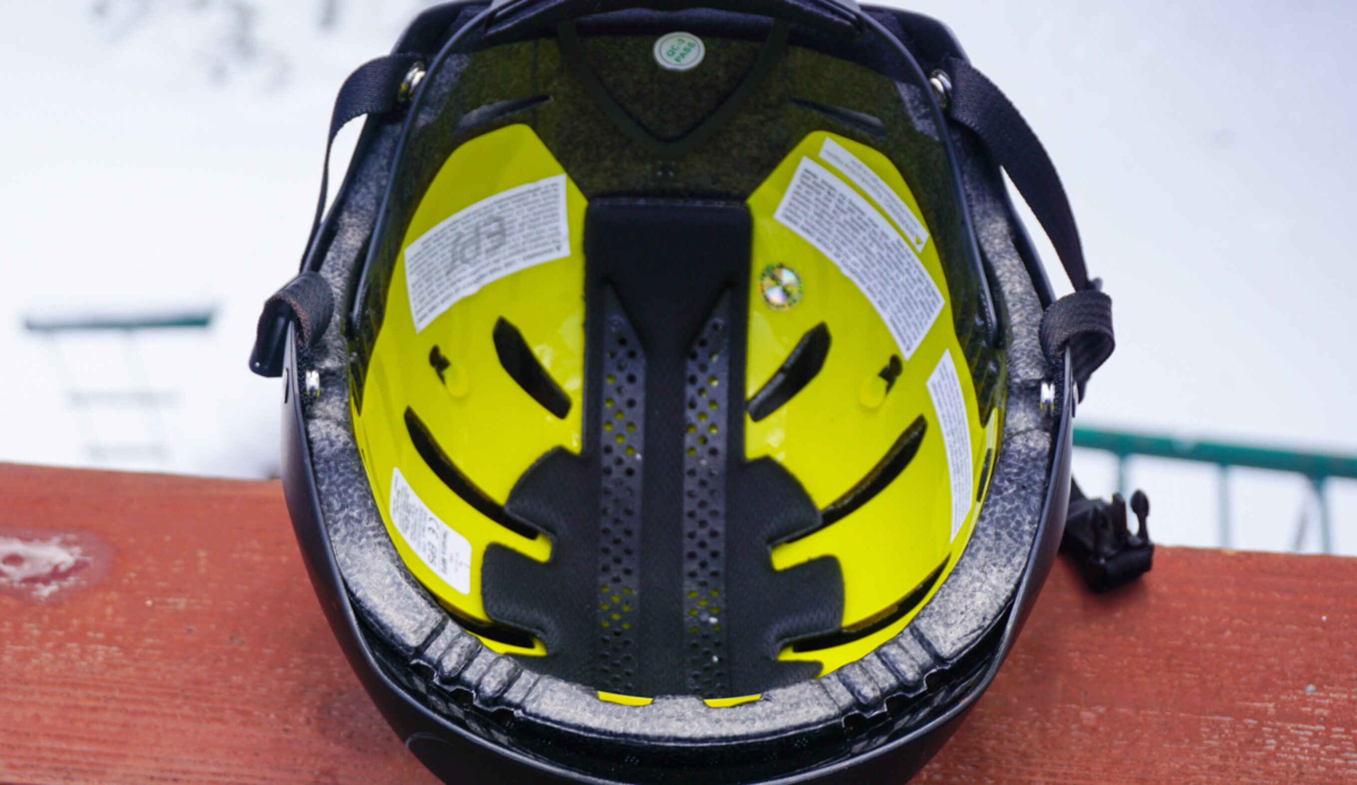 Hardshell helmet construction Bern Hendrix