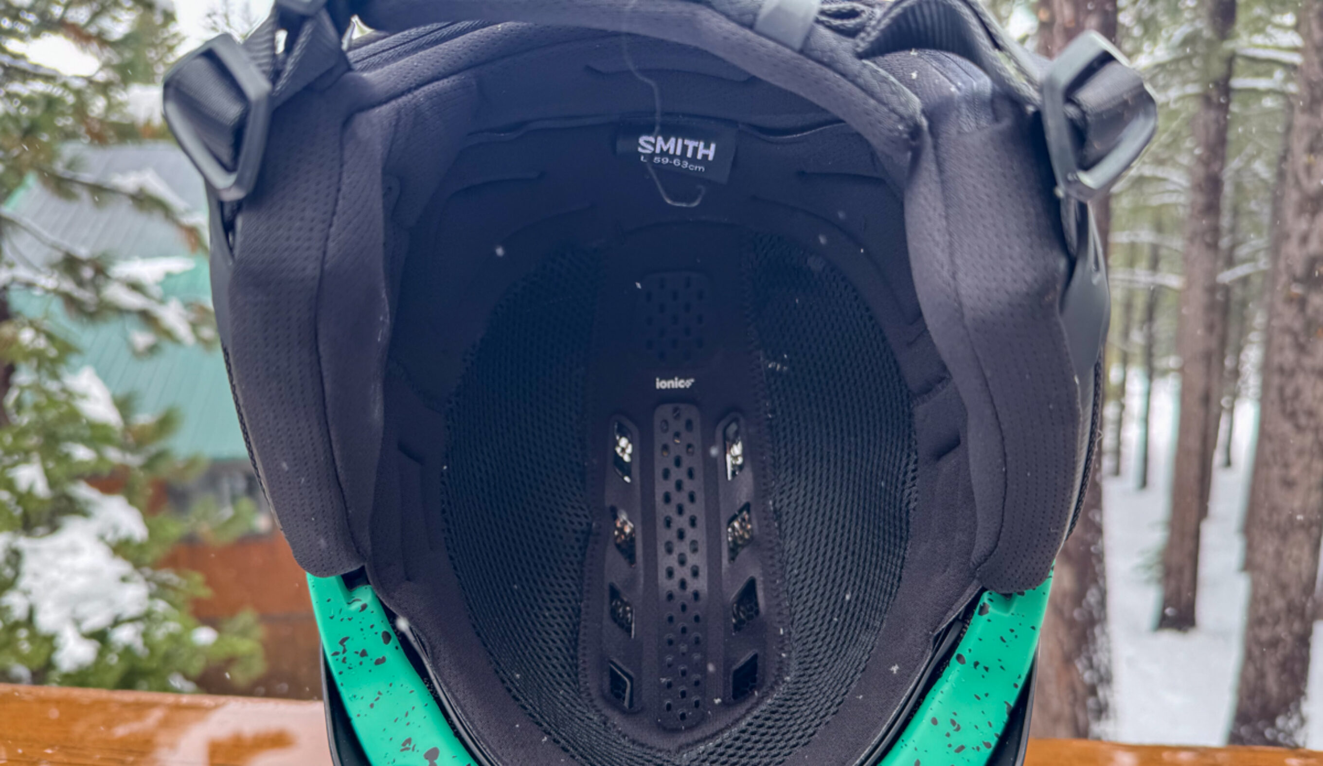 Lining on the Smith Vantage 2 ski helmet