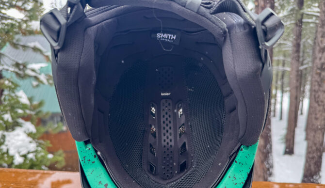 Lining on the Smith Vantage 2 ski helmet